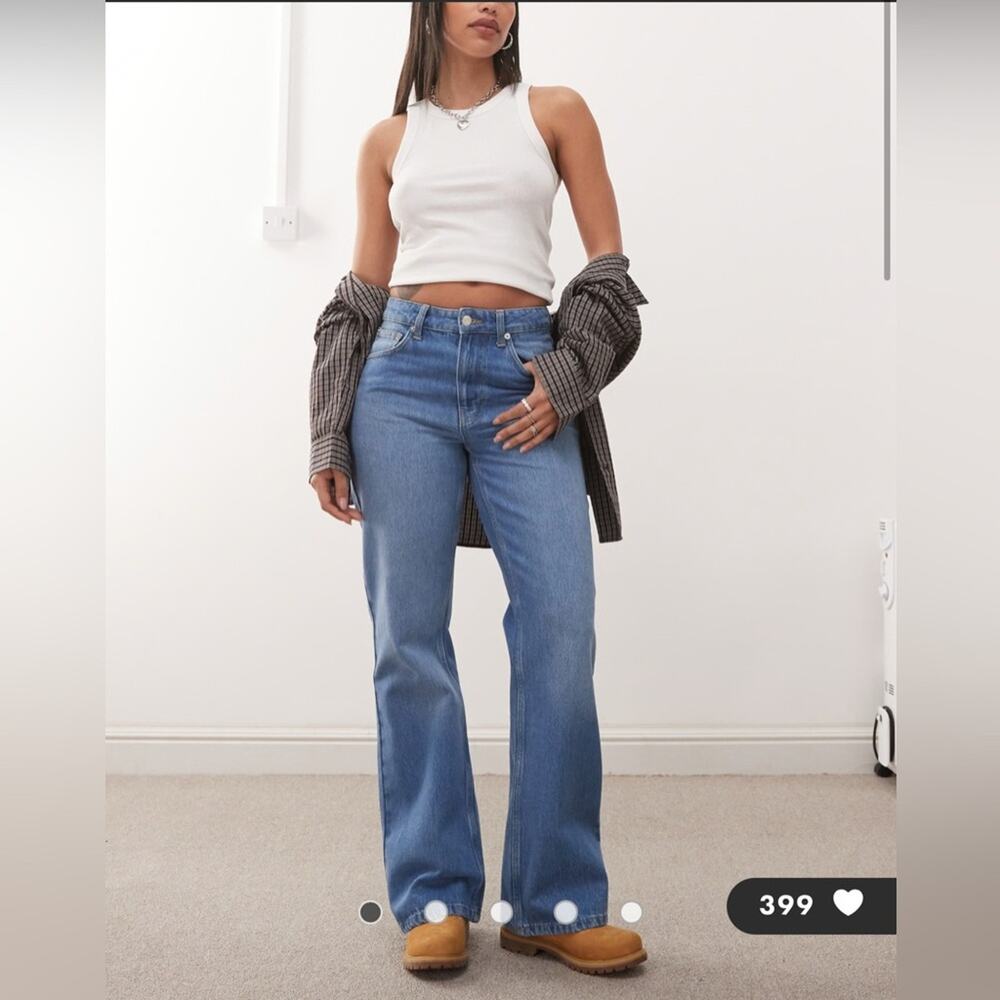 RECLAIMED VINTAGE ASOS Relaxed Bootcut Flare Jeans Washed Medium Blue Size 30